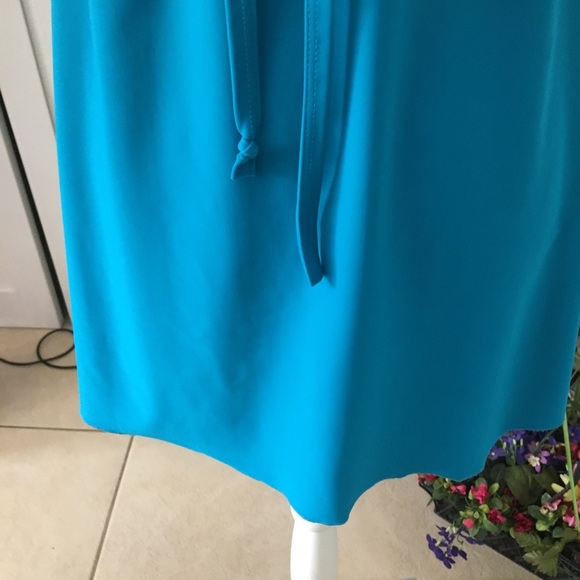 Swim shells. Water wearable cover up. Size Large - Picture 4 of 9